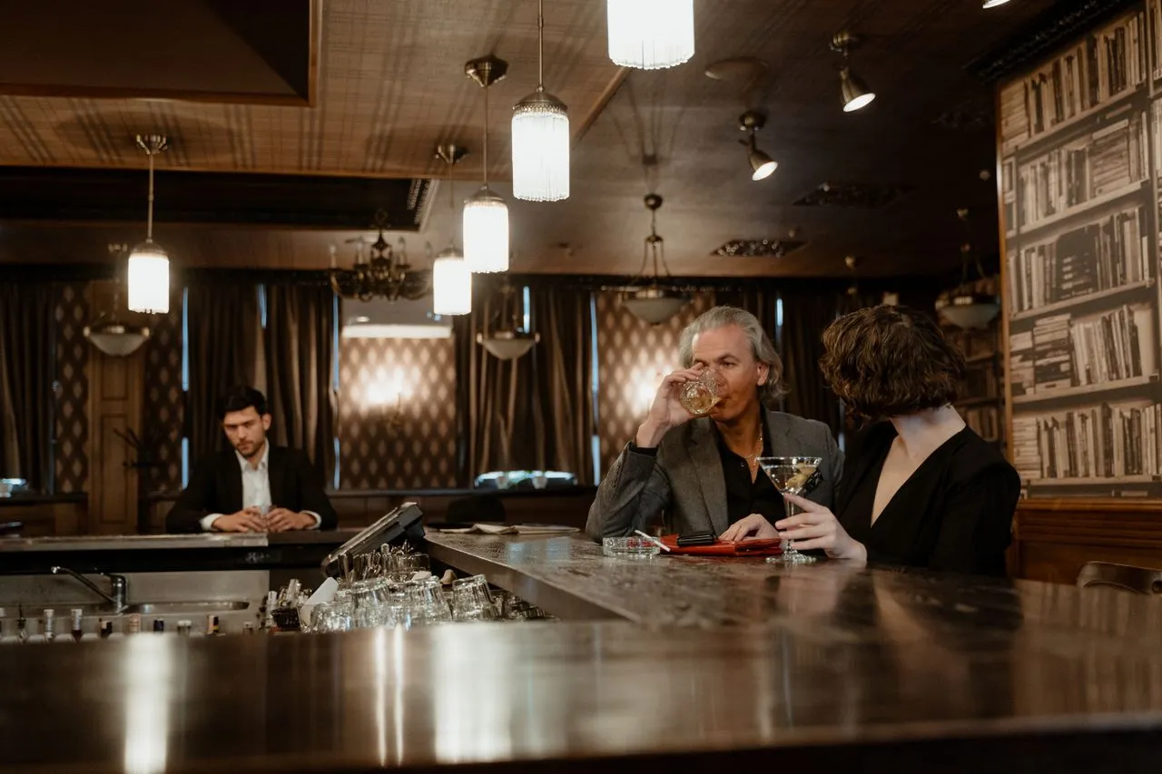 Restaurant et bar dans un lieu de loisirs